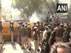 
      
      Delhi: Youth Congress stages protest over Adani issue 
      
      