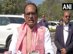 
      
      MP CM holds meeting on budget, road safety council
      
      