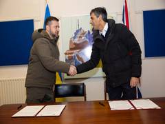 
      
      Ukrainian President Zelenskyy visits UK, meets PM Rishi Sunak
      
      