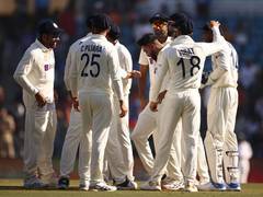 
      
      IND vs AUS: Smith-Labuschagne rebuild after two early hiccups,
      
      
