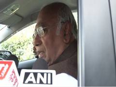 
      
      Why are banks giving big loans to Adani,says Mallikarjun Kharge 
      
      