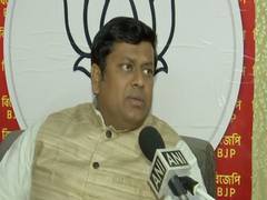 
      
      Coal 'scam'case: Rs 1.5 cr cash seized from Kolkata businessman
      
      