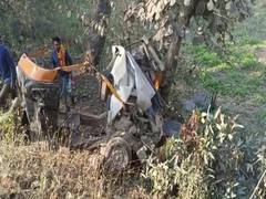
      
      7 dead, 2 injured after auto collides with truck in Kanker
      
      