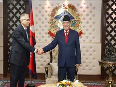 
      
      Indian Foreign Secretary, Nepal PM discuss bilateral issues 
      
      