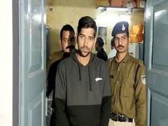 
      
      Man held for duping train passengers by posing as TTE in Indore
      
      
