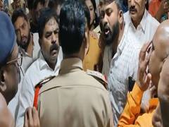 
      
      Telangana: BJP alleges attack by AIMIM corporator during meeting
      
      