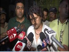 
      
      Sonu Nigam lodges complaint after scuffle in Mumbai, 1 booked
      
      