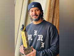 
      
      Dulquer Salmaan expresses gratitude after winning award for Chup
      
      