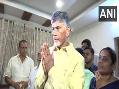 
      
      Chandrababu Naidu visits residence of party leader sent to remand
      
      