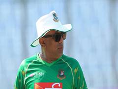 
      
      No tension with any players: Chandika Hathurusingha
      
      