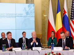 
      
      Biden says Putin suspending participation in START 