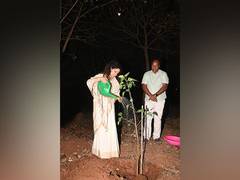 
      
      Kangana Ranaut participated in Green India Challenge, see pics
      
      
