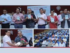 
      
      Jay Vasavda launches the book 