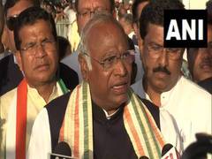 
      
      Democracy under threat: Kharge on Pawan Khera's arrest
      
      