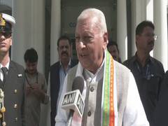 
      
      Kerala governor slams Pinarayi Vijayan's remark
      
      