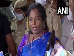 
      
      Governor Tamilisai Soundararajan visits Warangal PG student 
      
      