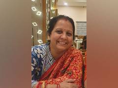 
      
      MP: Indore college principal set on fire by former student...
      
      