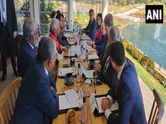 
      
      US Treasury Secy meets chiefs of Indian IT companies in Bengaluru
      
      