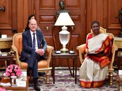 
      
      German Chancellor Olaf Scholz calls on President Droupadi Murmu
      
      