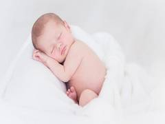 
      
      Low breastfeeding rates in infants born to mothers with COVID-19
      
      