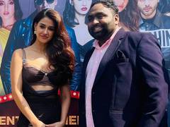 
      
      Star studded bollywood night with Akshay Kumar in Orlando 
      
      