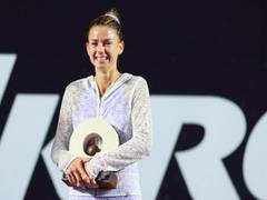 
      
      Camila Giorgi downs Rebecca Peterson to win Merida Open
      
      