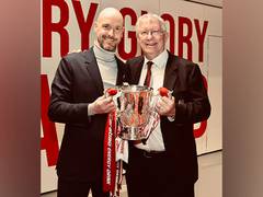 
      
      Man Utd won Carabao Cup 
      
      