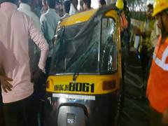 
      
      One killed, another injured in road accident in Thane
      
      
