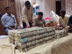 
      
      Karnataka Lokayukta raids house of BJP MLA's son, recovers Rs 6 c
      
      