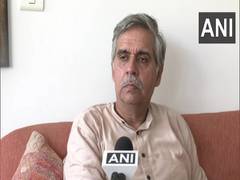 
      
      Sandeep Dixit demands case under sec 420 against Kejriwal
      
      