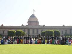
      
      Chief Justice of Delhi, other HC judges visit Rashtrapati Bhavan
      
      