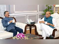 
      
      HP CM meets Rajnath Singh, requests to expedite BRO's work
      
      