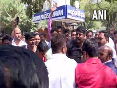 
      
      BRS workers protest, burn effigy of Telangana BJP chief
      
      