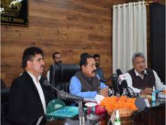 
      
      MoS Singh reviews mega projects' progress
      
      