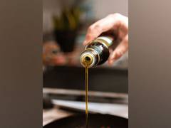 
      
      Researchers find how olive oil by-products could aid exercise
      
      
