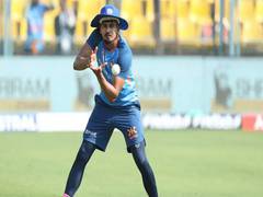 
      
      IND vs AUS, 4th Test: Shreyas Iyer sent for scans
      
      