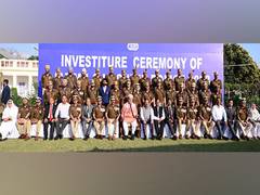 
      
      J-K: L-G Manoj Sinha presents gallantry awards to police officers
      
      