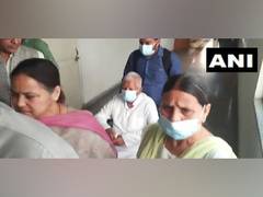 
      
      Lalu Yadav, Rabri Devi, Misa Bharti get bail in land-for-job case
      
      