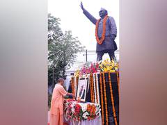 
      
      UP CM Yogi pays tribute to Hemvati Nandan Bahuguna
      
      