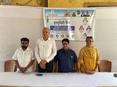 
      
      Makarand Narwekar along with Blooume organizes a free health camp
      
      