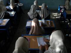 
      
      Afghan: Parents urge Taliban to reopen schools for girls
      
      