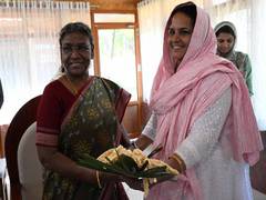 
      
      Lakshadweep: President Murmu interacts with self-help groups
      
      