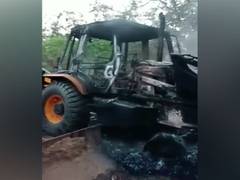 
      
      Chhattisgarh: Naxals set ablaze 12 vehicles in Kanker
      
      