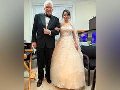 
      
      Steve Martin and Selena Gomez have a blast during shoot
      
      