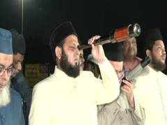 
      
      Crescent moon not sighted in India; Ramzan to start on March 24
      
      