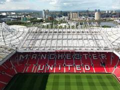 
      
      Man United sale: Qatar's Sheikh Jassim given extensions for bid
      
      