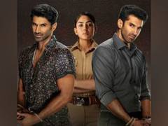 
      
      Aditya Roy Kapur, Mrunal Thakur's 'Gumraah' trailer out
      
      