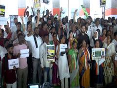 
      
      Congress stages protest in Hyderabad over Surat court's verdict
      
      