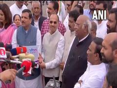 
      
      Oppn MPs seeking JPC Probe into Adani issue detained in Delhi
      
      