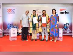 
      
      Bansidhar & Ila Panda Foundation felicitate Social Change Makers 
      
      